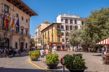 Palma de Mallorca, İspanya - 28 Temmuz 2023: Palma Plaza ve Palma 'daki güzel mimari.
