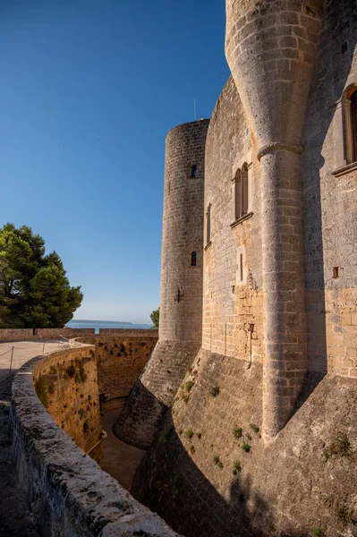 Άποψη Του Ιστορικού Κάστρου Bellver Στην Πάλμα Ντε Μαγιόρκα Ισπανία — Φωτογραφία Αρχείου