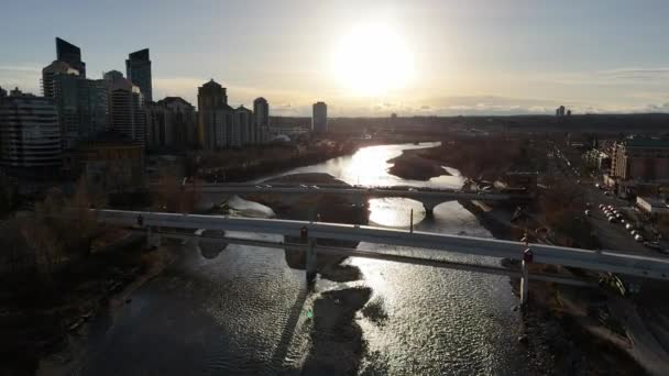 Luchtfoto Van Calgary Skyline Aan Westkant Van Stad — Stockvideo