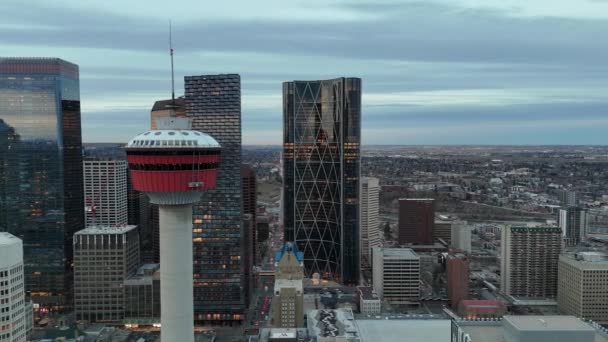 Uitzicht Calgary Skyline Een Prachtige Winteravond — Stockvideo