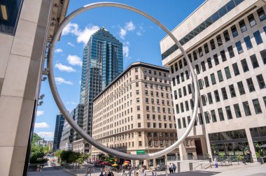 Montreal, Quebec - 23 Mayıs 2024: Montreal şehir merkezinde Yüzük Manzarası.