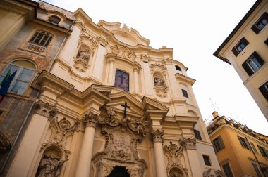 İtalya, Roma 'daki Santa Maria Maddalena Katolik Kilisesi' nin dış cephesi..