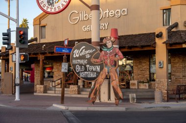 Scottsdale, Arizona - 23 Aralık 2024: Scottsdale, Arizona 'daki Old Town mağazaları.