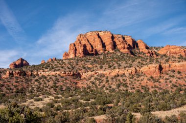 Sedona, Arizona yakınlarındaki Ayı Dağı manzarası.
