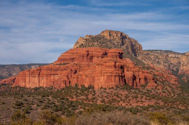 Sedona, Arizona yakınlarındaki Ayı Dağı manzarası.