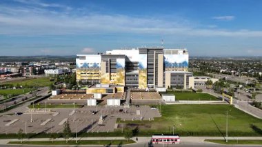 Calgary, Alberta 'daki Güney Sağlık Kampı' nın hava görüntüsü..