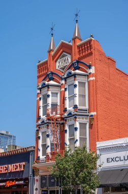 San Diego, California - 9 Ağustos 2025 San Diego 'nun göbeğindeki Yuma Binası' nın dışı.