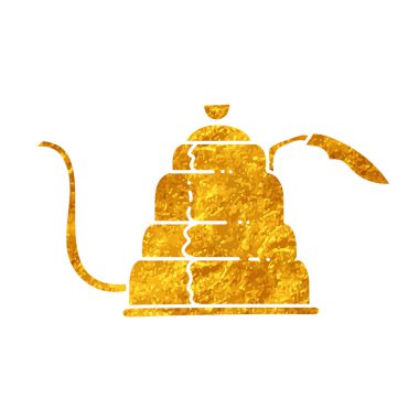 Su ısıtıcısı altın renginde kahve demliyor.