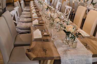 Düğün masası süsleme töreni çiçekleri. Yüksek kalite fotoğraf