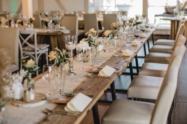 Düğün masası süsleme töreni çiçekleri. Yüksek kalite fotoğraf