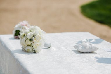 Gelin buketi nikahı damat. Yüksek kalite fotoğraf