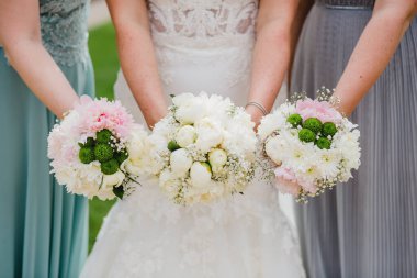 Gelin buketi nikahı damat. Yüksek kalite fotoğraf