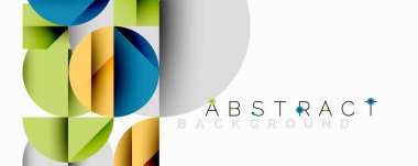 Katmanlı daireler ve açısal segmentlerle modern soyut kompozisyon gradyan, şeffaflık efektleri ve yapılandırılmış geometrik düzen içerir.