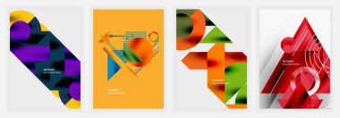 Pembe, sarı, kırmızı, turuncu ve yeşil renkte parlak geometrik şekillere sahip dört soyut poster asgari arkaplan ve dinamik kompozisyonlar üzerinde