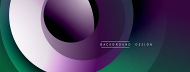 Soyut sıvı şekilleri üst üste binerek dinamik gradyan katmanlar oluşturur. Mor, yeşil, beyaz renkler düzgün bir şekilde harmanlanır. Arkaplan ve sunumlar için modern tasarım ögesi.