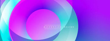 Soyut, enerjik katmanlar dairesel bir tasarım yaratır. Mor, mavi renkler kompozisyona hakim. Modern estetik.