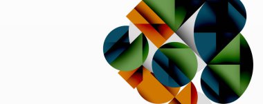 Soyut geometrik şekiller örtüşür, renkli kompozisyon oluşturur. Çemberler, üçgenler dinamik görsel desen oluşturur. Minimalist tasarım.