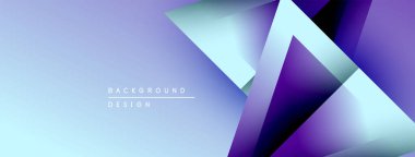Soyut geometrik şekiller örtüşüyor, canlı mor ve mavi renkler yaratıyor. Arka planlar ve sunumlar için modern tasarım öğesi. Minimalist estetik.
