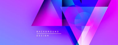 Soyut geometrik şekiller örtüşüyor, canlı mor ve mavi renkler yaratıyor. Tasarım metin elementleri, modern estetik.