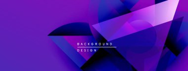 Soyut mor arkaplan geometrik şekiller, gradyanlar, dinamik bileşimler içerir. Modern tasarım elementleri görsel ilgi yaratır.