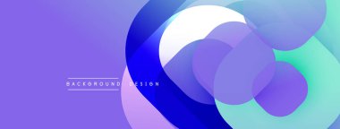 Soyut sıvı şekilleri örtüşür, canlı mor, mavi renkler yaratır. Modern tasarım elementleri dinamik hareketi, pürüzsüz eğimleri önerir.