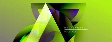 Soyut geometrik şekiller örtüşür, parlak yeşil, sarı ve mor renkler yaratır. Arkaplan ve sunumlar için modern tasarım ögesi.
