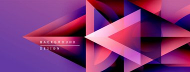 Soyut geometrik şekiller örtüşüyor, canlı mor ve pembe renkler yaratıyor. Arkaplan ve sunumlar için modern tasarım ögesi.