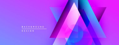Soyut geometrik şekiller örtüşüyor, canlı mor ve mavi renkler yaratıyor. Arkaplan ve sunumlar için modern tasarım ögesi.