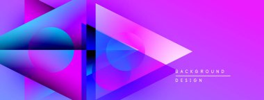 Soyut geometrik şekiller örtüşür, canlı mor gradyan arkaplan oluşturur. Modern tasarım elementleri dijital sanat bileşimini öneriyor.