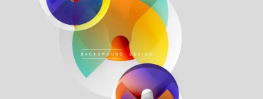 Soyut renkli şekiller örtüşür, dinamik görsel efekt yaratır. Açık gri arkaplan nötr tuval sağlar. Metin arkaplan tasarımı okur.