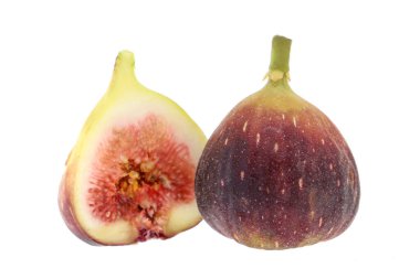 Beyaz arka plan üzerinde izole mor taze incir meyve