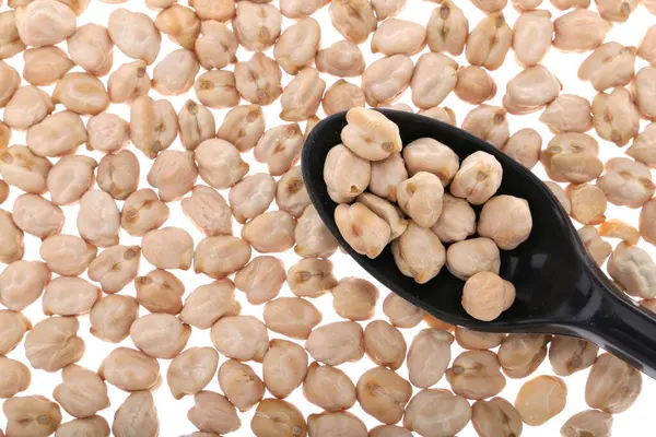 Kacang Arab Kering Pada Latar Belakang Putih Konsep Makanan Sehat — Stok Foto