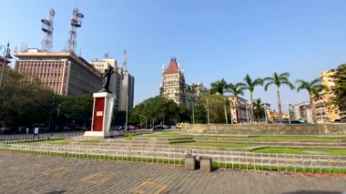 Mumbai Maharashtra Hindistan 12 Ocak 2022 Hutatma Chowk (Şehit Meydanı) ve Flora Çeşmesi, birçok turist tarafından ziyaret edilen Güney Mumbai 'nin ünlü eğlencesi