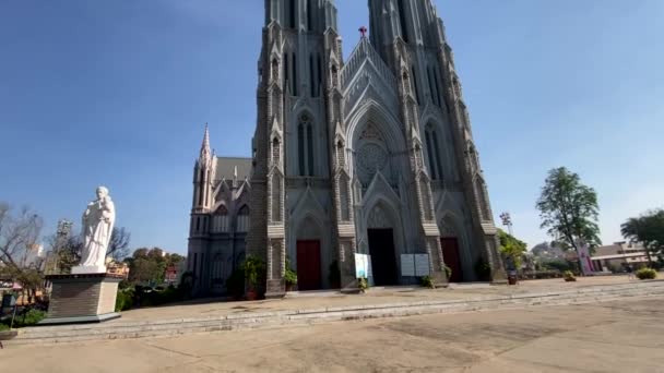 Schöne Kirche Aus Dem Jahrhundert Katholische Basilika Marien — Stockvideo