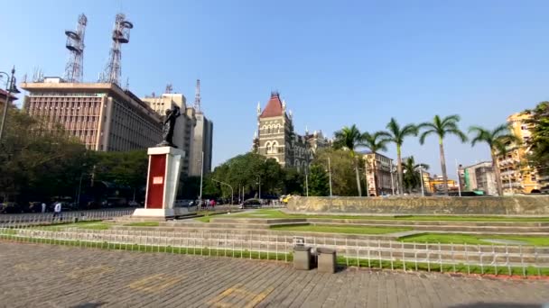 2022年1月12日印度孟买马哈拉施特拉邦胡塔马广场和著名的南孟买旅游胜地弗洛拉喷泉吸引了许多游客 — 图库视频影像
