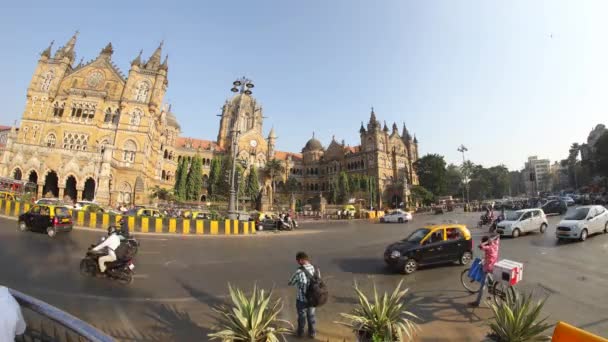 位于孟买的Chhatrapati Shivaji终点站前维多利亚终点站 — 图库视频影像