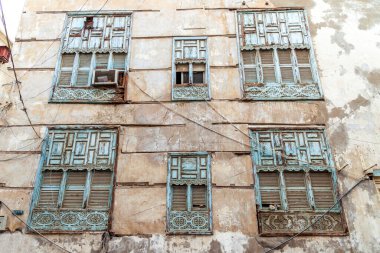 Suudi Arabistan 'ın Jeddah şehrinde tarihi Jeddah olarak bilinir. UNESCO 'nun dünya mirası tarihi köyü Al Balad' daki antik bina.