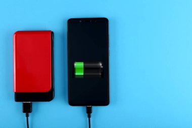  Smartphone Enerji Bankası ile Şarj Ediyor