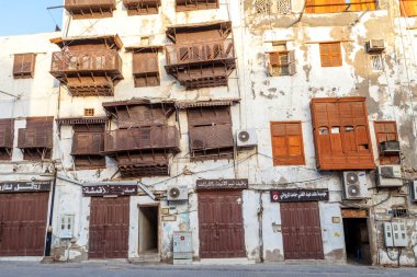 Suudi Arabistan 'ın Jeddah şehrinde tarihi Jeddah olarak bilinir. UNESCO 'nun dünya mirası tarihi köyü Al Balad' daki antik bina.