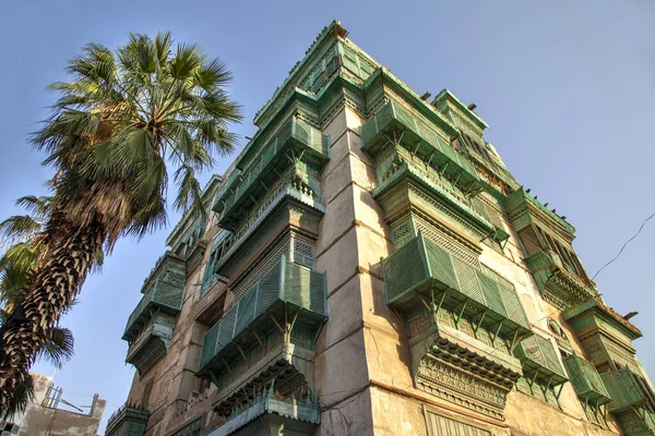 Suudi Arabistan 'ın Jeddah şehrinde tarihi Jeddah olarak bilinir. UNESCO 'nun dünya mirası tarihi köyü Al Balad' daki antik bina.