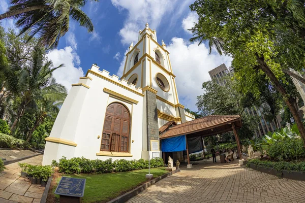 stock image St Thomas church in the city 