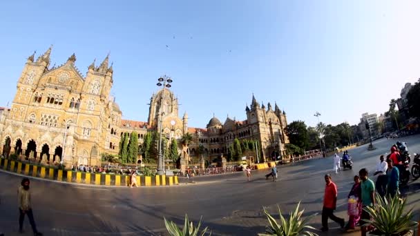 孟买马哈拉施特拉邦2019年12月31日Chhatrapati Shivaji终点站 Chhatrapati Shivaji Terminus 原为印度孟买维多利亚终点站 Victoria Terminus 是美国的一个世界遗产 也是中央铁路的历史火车站 — 图库视频影像