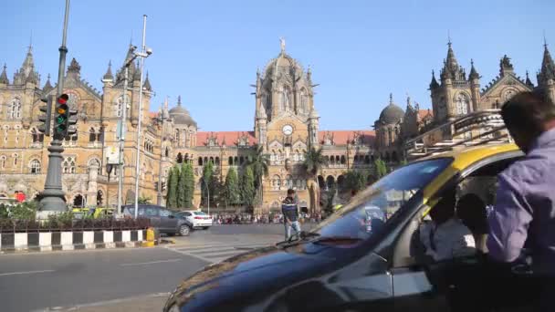 チャトラパティ シバジ ターミナス Chhatrapati Shivaji Terminus ムンバイのビクトリア ターミナス — ストック動画