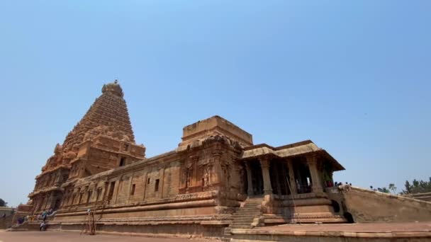 Thanjavur Tamil Nadu India Maart 2022 Mensen Bezoeken Brihadeeswara Tempel — Stockvideo