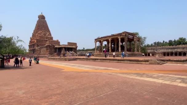 Thanjavur Tamil Nadu Indie Marca 2022 Ludzie Odwiedzają Świątynię Brihadeeswara — Wideo stockowe
