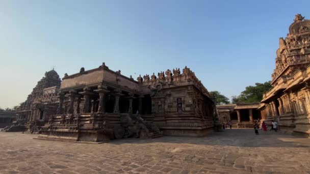 Kumbakonam Tamil Nadu Indie Března 2022 Lidé Navštěvující Chrám Dharasuram — Stock video