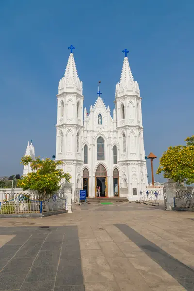 Sağlıklı Kadın Bazilikası, Velankanni Kilisesi Güney Hindistan, Tamil Nadu. Ya da Vailankanni Leydimiz. Kutsal Bakire Meryem, Kutsal Meryem. Bu Katolik Kilisesi Nagapattinam kıyısında yer almaktadır.