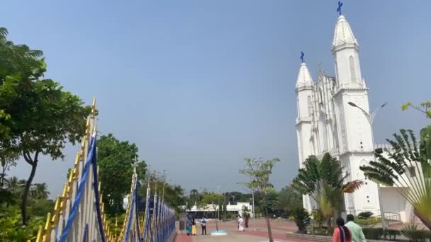 2022年3月16日 位于印度泰米尔纳德邦泰米尔纳德邦Velankanni的Vailankanni夫人晨星教堂位于印度泰米尔纳德邦的孟加拉湾 — 图库视频影像