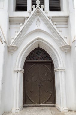 San Thome Bazilikası, Hindistan 'ın Chennai şehrinde bulunan bir Roma Katolik bazilikasıdır. 16. yüzyılda Portekizli kaşifler tarafından, İsa 'nın bir havarisi olan Aziz Thomas' ın mezarının üzerine inşa edildi..