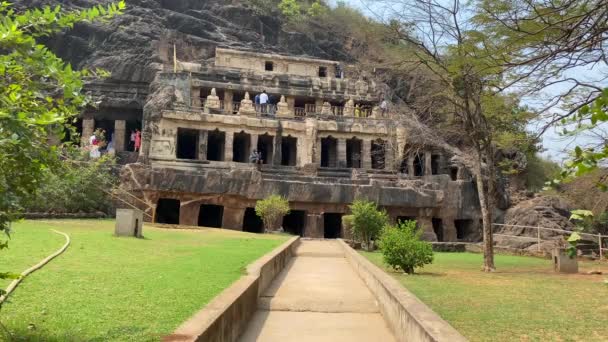 Undavalli Vijayawada Andhra Fedesh India Марта 2022 Undavalli Caves Monolithic — стоковое видео